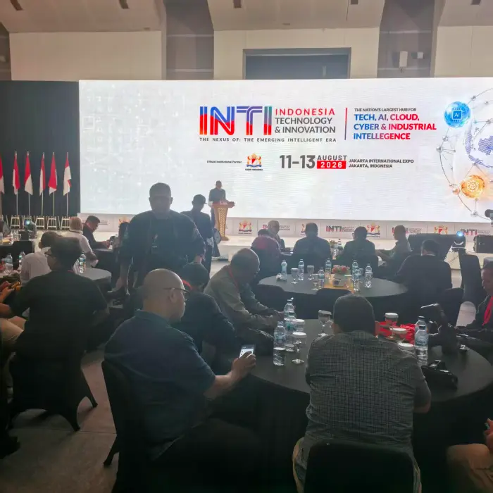 شركة Ningbo Yuanyi Communications تتألق في معرض INTI في جاكرتا، إندونيسيا